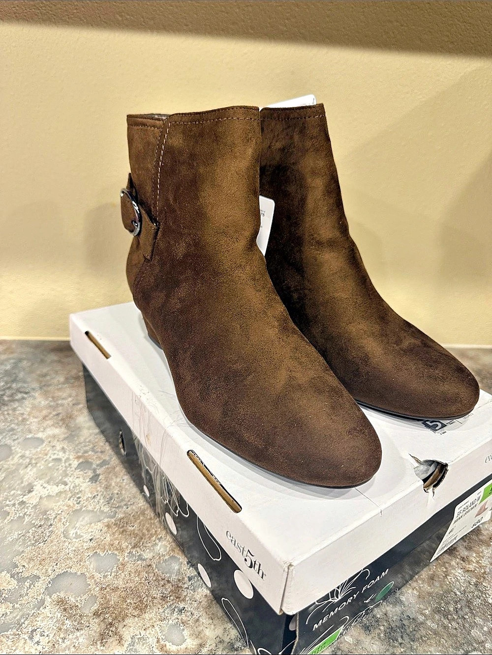 east 5th EF Roland W Brown Ankle Boots NWT